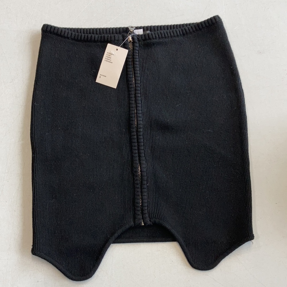 NWT Ribbed Zip-Front Mini Skirt Black Size Small Stock Photos To Show Fit